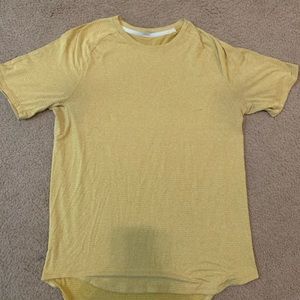 Lululemon Men’s Shirt Size Lg - Great Condition